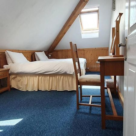 Stylish, Comfortable Apartment With Balcony Plymouth Buitenkant foto